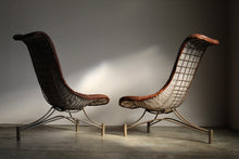 Load image into Gallery viewer, Early Pair of Capricorn Lounge Chairs by Vladimir Kagan, 1950s