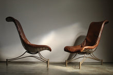 Load image into Gallery viewer, Early Pair of Capricorn Lounge Chairs by Vladimir Kagan, 1950s
