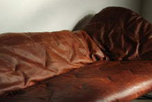 Load image into Gallery viewer, Fabrizio Ballardino Multi-positional "Ribalta" Sofa for Arflex, 1980s