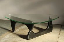 Load image into Gallery viewer, Early Isamu Noguchi In-50 Coffee Table for Herman Miller, 1950s