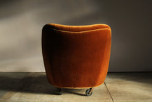 Load image into Gallery viewer, Vladimir Kagan Early Barrel Lounge Chair, 1950s