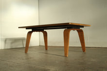 Load image into Gallery viewer, Charles & Ray Eames Early "OTW" Coffee Table for Evans Products, 1946