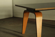 Load image into Gallery viewer, Charles & Ray Eames Early "OTW" Coffee Table for Evans Products, 1946