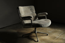Load image into Gallery viewer, Early Eames Time Life "Lobby" Lounge Chair, 1970s