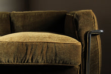 Load image into Gallery viewer, Le Corbusier "LC2 Petit Modele" Sofa for Cassina, 1980s