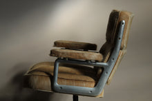 Load image into Gallery viewer, Early Eames "Time Life Lobby" Lounge Chair for Herman Miller, 1960s