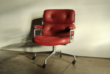 Load image into Gallery viewer, Eames Time Life Executive Chair in Calfskin Leather, 1970s