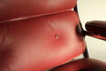 Load image into Gallery viewer, Eames Time Life Executive Chair in Calfskin Leather, 1970s