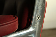 Load image into Gallery viewer, Eames Time Life Executive Chair in Calfskin Leather, 1970s