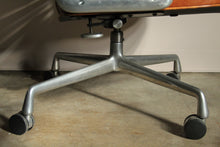 Load image into Gallery viewer, Eames Time Life Executive Chair in Top Grain Leather, 1980s