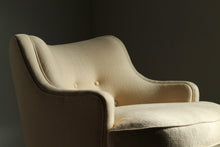 Load image into Gallery viewer, Edward Wormley for Dunbar Barrel Chair, 1940s