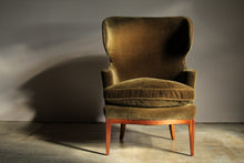 Load image into Gallery viewer, Edward Wormley "Model 1038" Wingback Chair for Dunbar, 1940s