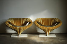 Load image into Gallery viewer, Pierre Paulin Early Production "Ribbon" Chairs for Artifort, 1960s