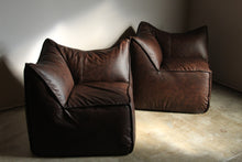 Load image into Gallery viewer, Mario Bellini 1st Generation Bambole Corner Chairs, 1970s