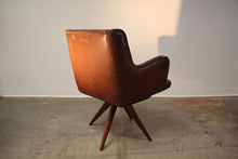 Load image into Gallery viewer, Vladimir Kagan Custom Swivel Chair, 1950s