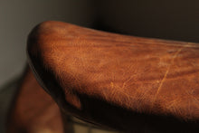 Load image into Gallery viewer, Early Pair of Capricorn Lounge Chairs by Vladimir Kagan, 1950s
