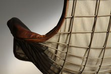 Load image into Gallery viewer, Early Pair of Capricorn Lounge Chairs by Vladimir Kagan, 1950s
