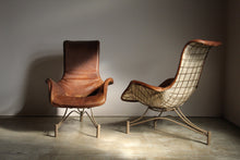 Load image into Gallery viewer, Early Pair of Capricorn Lounge Chairs by Vladimir Kagan, 1950s
