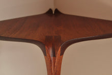 Load image into Gallery viewer, Studio Craft Sculptural Corner Table by David Ebner, 1984
