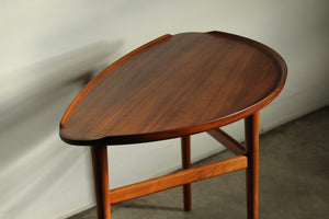 Finn Juhl Sculpted Walnut End Table for Baker Furniture, 1950s