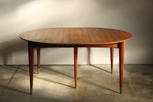Load image into Gallery viewer, Gio Ponti for Singer and Sons &#39;Model 2135&#39; Dining Table, 1950s
