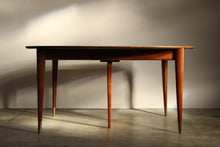 Load image into Gallery viewer, Gio Ponti for Singer and Sons &#39;Model 2135&#39; Dining Table, 1950s

