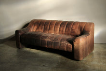 Load image into Gallery viewer, De Sede &quot;DS44&quot; Buffalo Leather Sofa, 1970s
