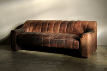 Load image into Gallery viewer, De Sede &quot;DS44&quot; Buffalo Leather Sofa, 1970s
