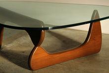 Load image into Gallery viewer, Isamu Noguchi Vintage IN-50 Coffee Table for Herman Miller, 1960s
