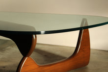Load image into Gallery viewer, Isamu Noguchi Vintage IN-50 Coffee Table for Herman Miller, 1960s
