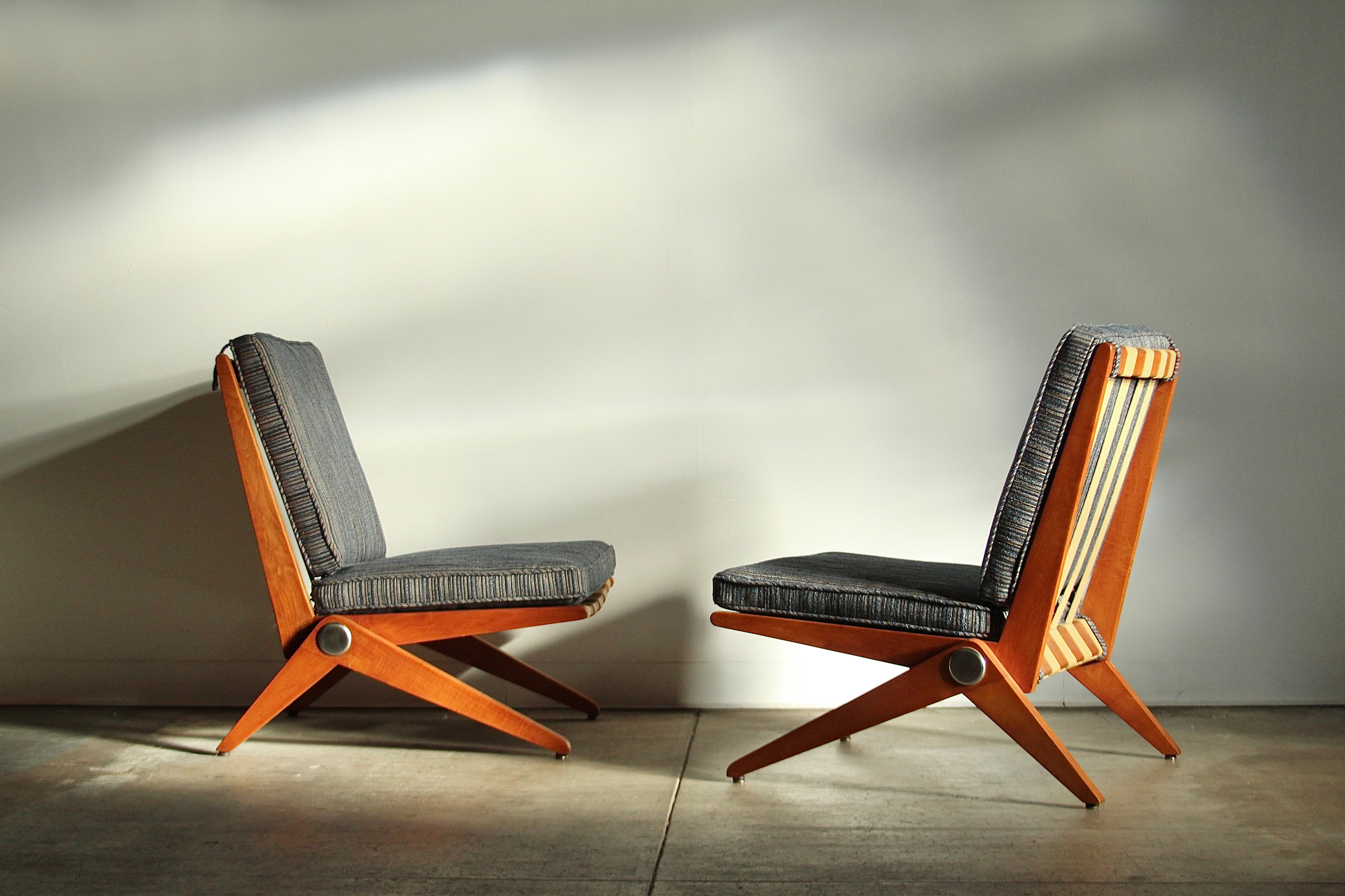 家具 Pierre Jeanneret Chair Pierre Jeanneret Maple and Tweed 