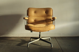 Eames Time Life Lobby Chair in Natural Leather, 1970s