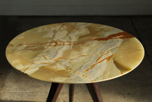 Load image into Gallery viewer, Sculptural Onyx Table Attributed to Osvaldo Borsani, 1950s
