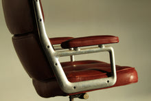 Load image into Gallery viewer, Vintage Herman Miller Eames Time Life Executive Chair in Calfskin Leather, 1970s
