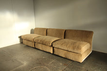 Load image into Gallery viewer, Mario Bellini Feather Down &#39;Amanta&quot; Sofa for B&amp;B Italia, 1970s

