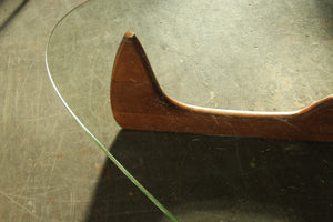 Isamu Noguchi Early IN-50 Coffee Table with Cherry Base and Original Glass, 1949