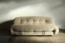 Load image into Gallery viewer, Afra and Tobia Scarpa Early &quot;Soriana&quot; Sofa for Cassina, 1970s
