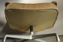 Load image into Gallery viewer, Early Eames "Time Life Lobby" Lounge Chair for Herman Miller, 1960s
