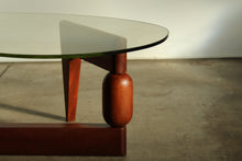 Load image into Gallery viewer, Sculptural Freeform Coffee Table in the Manner of Isamu Noguchi, 1970s
