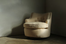 Load image into Gallery viewer, Edward Wormley for Dunbar Barrel Chair, 1940s

