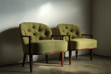 Load image into Gallery viewer, Edward Wormley &quot;Janus&quot; Lounge Chairs for Dunbar, 1950s
