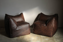 Load image into Gallery viewer, Mario Bellini 1st Generation Bambole Corner Chairs, 1970s
