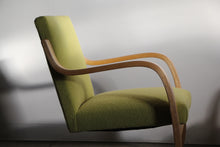 Load image into Gallery viewer, Pair of Alvar Aalto Model 402 Lounge Chairs, 1960s
